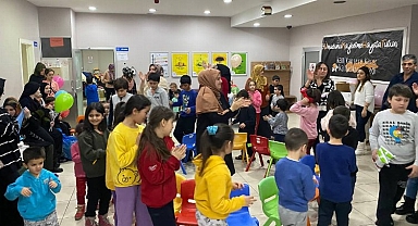 Deprem çocuklarına Kayseri'den psikolojik destek