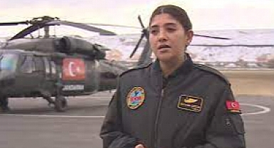 Depremzede Jandarma Kadın Astsubay Göreve Koştu