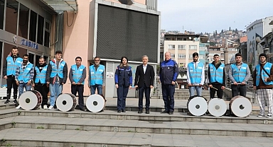 İzmit'te davulcular mesaiye hazır