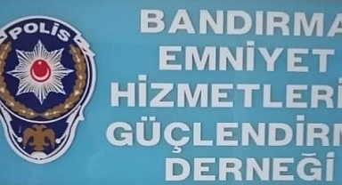 Üniversite Öğrencisi Polis Çocuğuna 10 Bin Lira YARDIM 