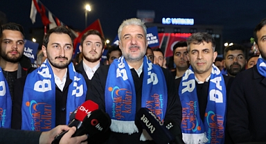 AK Parti İstanbul'dan 39 İlçede Eş Zamanlı '2023'ten 2053'e Kutlu Yürüyüş'