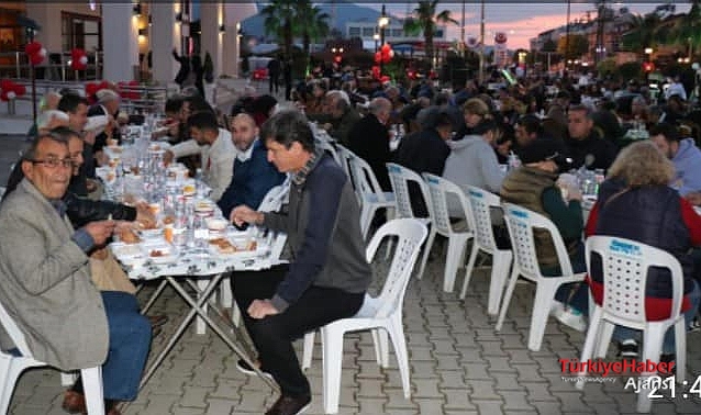 Fethiye'de şehit ve gazi yakınları ile emekli polisler iftarda buluştu