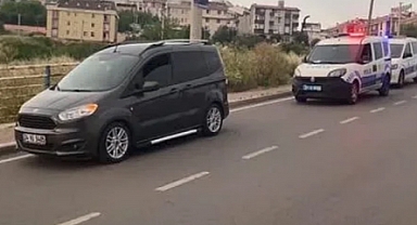 Aracıyla seyir halindeyken hayatının şokunu yaşadı