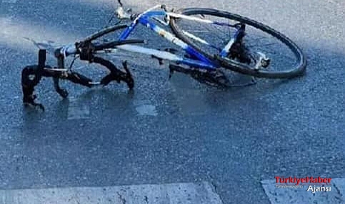 Otomobil sürücüsünün çarptığı bisikletli öldü