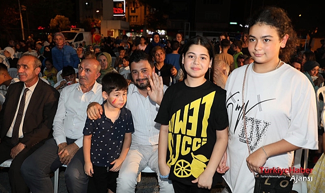 Kağıthane'de Yediden Yetmişe Mahalle Şenliği