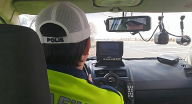 Hız Tutkunu 20 bin 416 sürücüye CEZA 