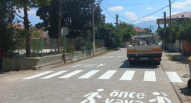 Köy Okullarına Yaya ve Okul Geçidi
