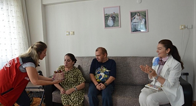 Vali Eşi Canan Sezer'den Doğum Günü Sürprizi