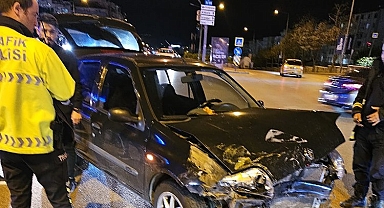 Bursa'da kırmızı ışık ihlali: 6 yaralı
