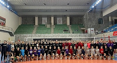 Altyapı Kız Milli Takımı Sporcu Taramaları İstanbul'da Yapıldı