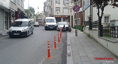 Belediye takıyor, plastik dubalar kesiliyor...!