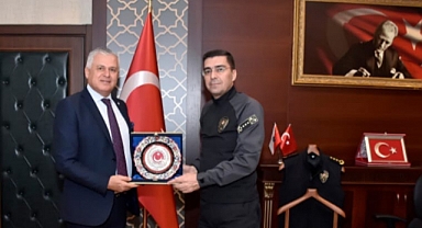 Ordu Emniyet Müdürü Atilla Aksoy'a PLAKET