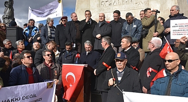 Emekli Astsubayların Eylemine Emekliler Partisinden Destek