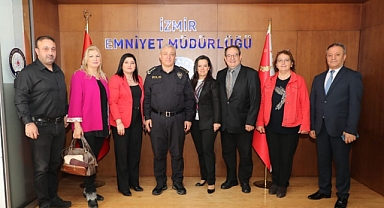 İzmir Emniyet Müdürü Celal Sel'e ANLAMLI ZİYARET 
