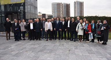 Esenler'de Konuşan Kavuncu; Türkiye'de Acilen Deprem Yasası Çıkarılmalı
