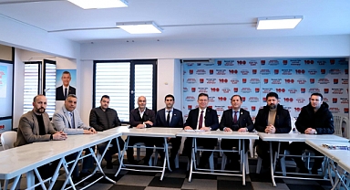 Tüm Yerel Sen İstanbul 2 Nolu şube yönetiminden Mustafa Oktay Aksu’ya Destek