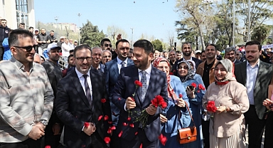 Mazbatasını Alan Başkan Mevlüt Öztekin, Coşkuyla Karşılandı