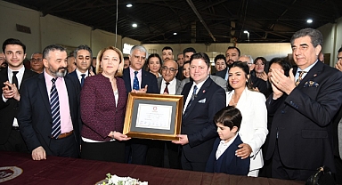 Mesut Kösadağı, Parti Rozetini Çıkardı, Göreve Başladı
