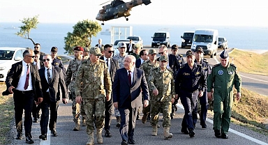 Bakan Yaşar Güler EFES-2024 Tatbikatı’nı denetledi