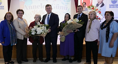 Başkan Aksu, Sarıyerli Annelerin Gününü Kutladı