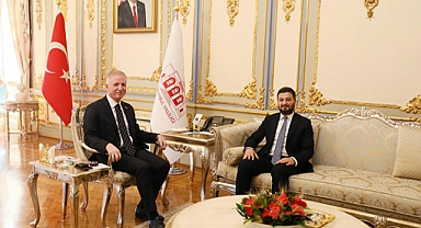 Başkan Öztekin Vali Gül'ü Makamında Ziyaret Etti