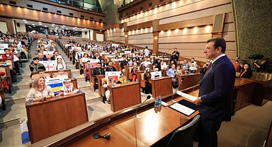 DÜNYANIN ÇOCUKLARI İBB'DE BULUŞTU