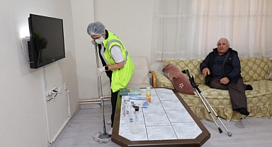 Sarıyer Belediyesi'nden Yaş Almış ve Engelli Komşularına Evde Temizlik Hizmeti
