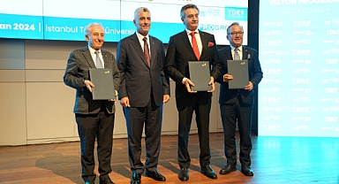 Turquality ve Marka Programı Mezunları Törende Diplomalarını Aldı