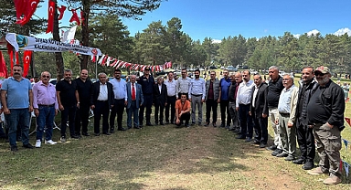 Başkan Öztekin Anadolu'daki Hemşerileriyle Bir Araya Geldi