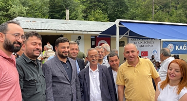 Başkan Öztekin Karadenizli Hemşehrileriyle Buluştu