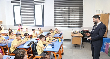 Kâğıthane'de Öğrenciler Yeni Eğitim Öğretim Dönemine Başladı