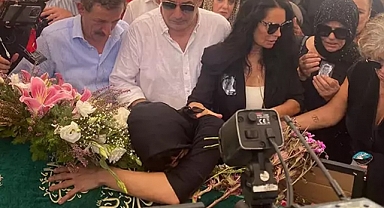 Yeşilçamın Efsanelerinden Ahu Tuğba'ya Veda Töreni Düzenlendi