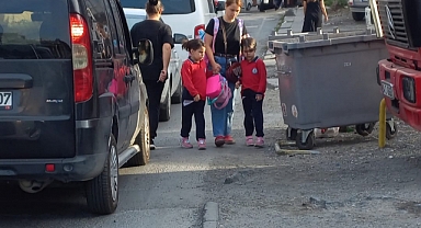 Haberimiz Ses Getirdi,Kaldırımdan Çöp Konteynerı Kaldırıldı