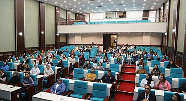 Kâğıthane’de ‘En İyi Narkotik Polisi Anne’ Semineri Gerçekleşti
