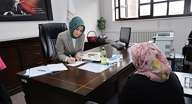 Kadın Vali Yiğitbaşı, Halk Günü'nde 2 Bin 591 Vatandaşın Taleplerini Dinledi