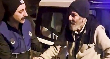 Ambulansla Gittiği Hastaneden Yaya Olarak Çıkan Hasta Evinin Yolunu Kaybetti