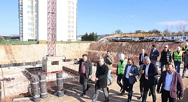 Başkan Çiftçi, spor lisesi inşaatını inceledi