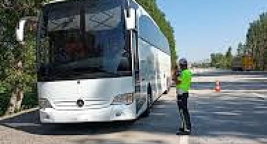 Denetimlerde 447 bin 978 Şehirlerarası Yolcu Otobüsü Sürücüsüne CEZA 