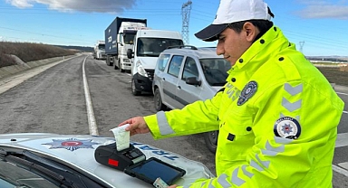 Kırmızı Işık İhlalini Dron Yakaladı, Polis Ceza Kesti