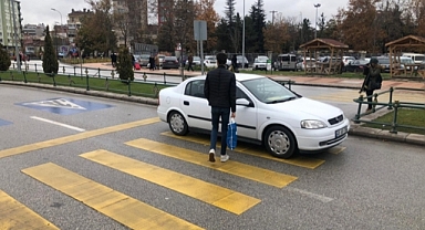 Yayalara Yol Vermeyen 71 Bin 21 Sürücüye CEZA Kesildi 
