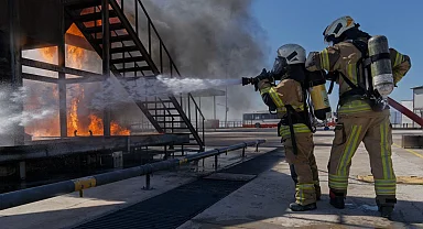 İzmir’in cesur kadınları... Her zorluğun üstesinden geliyorlar