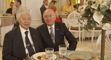 Emekli Valiler İle Emniyet Müdürleri Yemekli Toplantıda Buluştu