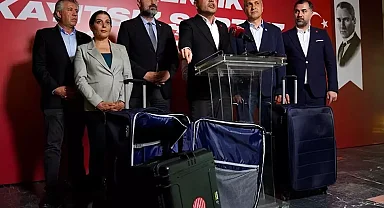 Özgür Çelik sır valizlerin içinde ne olduğunu açıkladı