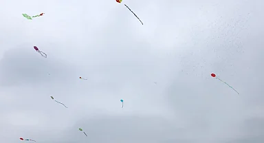 Bursa Nilüfer’de gökyüzü uçurtmalarla renklendi