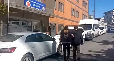 İstanbul'da Elinde Satırla Dolaşan Çocuk Yakalandı