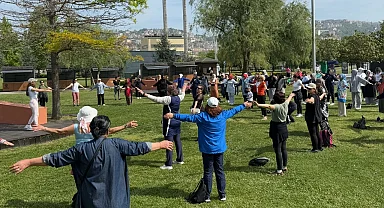 İzmit'ten anneleri gülümseten yürüyüş