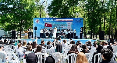 Kâğıthane'de Eğitim Şöleni; Liseler Tanıtıldı, Gelecek İçin Fırsatlar Sunuldu