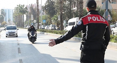 Kask Takmayan 475 Bin Motosiklet Sürücüsüne Ceza Kesildi 