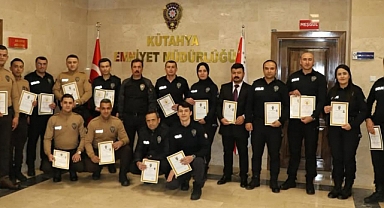Kütahya'da Başarılı Polisler Ödüllendirildi 