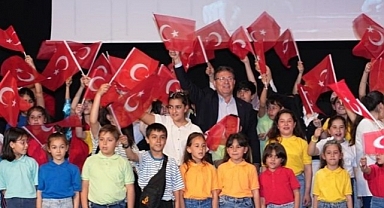 AGEM Öğrencilerinden Coşkulu Yılsonu Etkinliği